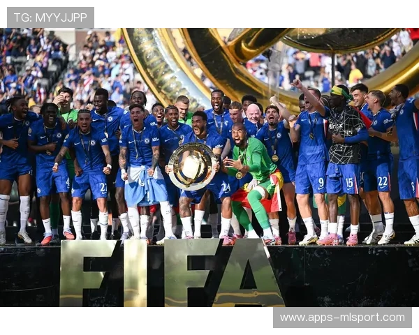 切尔西3–0完胜巴黎，夺得首届扩军版冠军